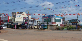 KẸT TIỀN CẦN BÁN 40X72m = 2880M2 ĐẤT CÓ THỔ CƯ , SHR SÁT KCN VÀ CHỢ GIÁ 640TR