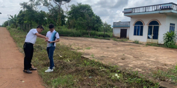 sở hữu 305m2 đất giá chỉ 385 tr , sổ hồng trao tay công chứng ngay