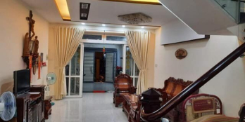 Mặt tiền đường,5*19, 3 tầng, 12 tỷ,bình trưng đông,quận 2