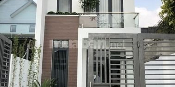 chính chủ bán gấp nhà 1 trệt 1 lầu sau chợ Bà Điểm 670tr/Sổ riêng, bao sang tên