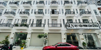 Nhà 4 tầng full nội thất 4,5x20m MTKD ngay chợ Bà Hom Cũ đường ô tô 12m sổ riêng