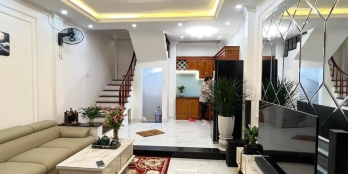 Bán nhà Minh Khai, 39m, NGÕ SH ĐUA, TẶNG NỘI THẤT, SANG TÊN, Nhỉnh 3 Tỷ