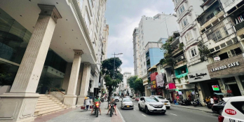 MẶT TIỀN KINH DOANH VIP QUẬN 1