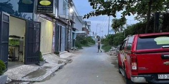 NHÀ MẶT TIỀN ĐƯỜNG 990 - ĐỐI DIỆN KHU ĐÔ THỊ DRAGON VILLAGE - 3 TẦNG CHỈ 4.2 TỶ