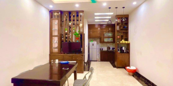 ! Chỉ 4.75 tỷ có nhà quận Cầu Giấy, ô tô đỗ cổng