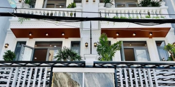 Chính Chủ Bán Nhà 4 Tầng Đtô Hiệu 4.5x16m Shr Đường Ô Tô 12m Gần T.T thương mại