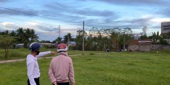 SAU LƯNG KCN TÂN HƯƠNG EM CÒN 1 NỀN RẤT ĐẸP NHA QUÝ KHÁCH HÀNG