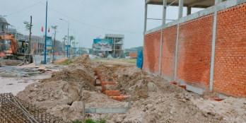 NHÀ PHỐ THĂNG LONG 2 MẶT TIỀN ĐẠI LỘ 25M CHIẾT KHẤU 236 TRIỆU/CĂN