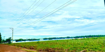 BÁN RẪY (5.100M2-GIÁ 420TR/SHR) ĐỐI DIỆN CHỢ UBND,GẦN XÍ NGHIỆP LỚN.