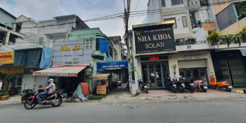 Bán nhà mặt tiền Quận 10 DTXD 70m Ngang gần 6m .Giá nhỉnh 21,5 tỷ TL.