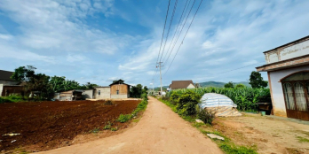 Bán đất nhà vườn ven Đà lạt, view đồi núi thông thoáng, dân cư hiện hữu, sổ sẵn