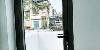 Bán nhà đường CMT8, Quận 10, hẻm rộng, nhà mới, 44m2, 4 lầu, 3PN giá chỉ 7,2 tỷ