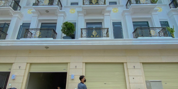 bán nhà 1 trệt 3 lầu cách Vincom Long An 15p