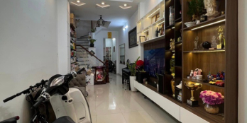 Quận Phú Nhuận, P 15, Đường Nguyễn Đình Chính, 48m2, 4 tầng mới đẹp, 8 tỷ 6 (TL)