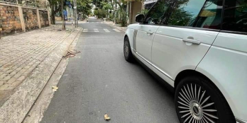 Nhà mặt tiền đường 3 tầng 6 X 15 tân phong quận 7