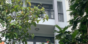 Định cư bán gấp nhà 5 tầng 1 hầm 5 x 20 ngay Siêu thị LOTTE MART - Quận 7 .