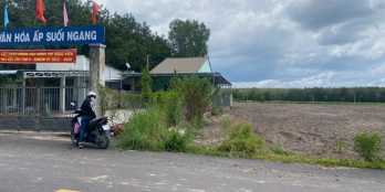 KẸT TIỀN CẦN BÁN 1.001M2 ĐẤT GẦN CHỢ, KCN MỞ QUÁN NHẬU KD BUÔN BÁN. GIÁ 460TR