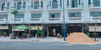 NHÀ PHỐ THĂNG LONG 2 ĐẠI LỘ 25M CHIẾT KHẤU KHỦNG CUỐI NĂM HƠN 300TR/CĂN