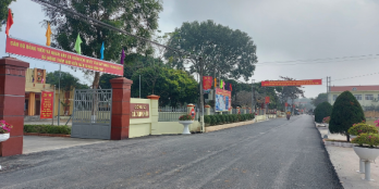 ĐẤT THỔ CƯ 400m2, SHR – Cạnh UBND, Chủ ngộp bán giá chỉ 2.5 tỷ, 0932.729.823