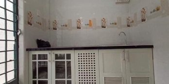 Sát mặt tiền Trần Bình Trọng, Phường 2, Quận 5