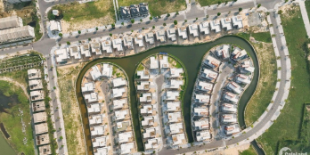 Bán gấp căn biệt thự 350m2 view sông, giáp biển, kề sân Golf BRG và Montgomerie.