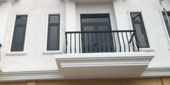 nhà mt 1 trệt 3 lầu ngay trung tâm hành chính, gần bến xe