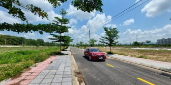 Độc nhất! Lô MegaCity mặt tiền đường Quốc lộ Hùng Vương 33m giá chỉ 611Tr//180m2