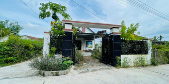 Người nhà kẹt tiền bán giá lỗ - Bán đất tặng nhà mái thái vườn kiên cố góc 2mt