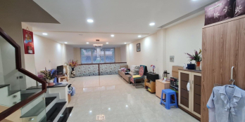 BÁN  NHÀ 5 TẦNG _ KHU VIP PHỔ QUANG, CẠNH SÂN BAY TSN QUẬN TÂN BÌNH