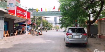 Nhà Lâm Văn Bền quận 7 4 Tầng 8,1 X 8,8 giá cực tốt