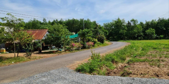 BÁN GẤP 2.050M2 ĐẤT SÂN BAY HỚN QUẢN, SỔ HỒNG RIÊNG, GIÁ 480 TRIỆU.