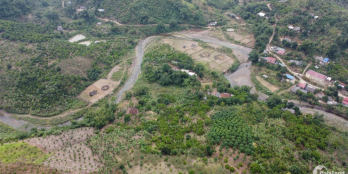 Mảnh đất Mộc Châu-giá rẻ như cho,sẵn thổ cư,suối bao quanh cực phẩm