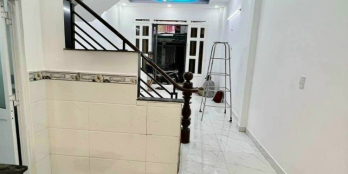 BÁN GẤP NHÀ GẦN ĐẠI HỌC CÔNG NGHỆ SÀI GÒN GIÁ MỀM