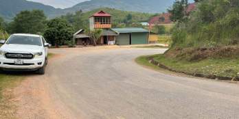 thua bóng bán gấp mảnh đất đẹp , đón sóng cao tốc mộc châu - hoà bình