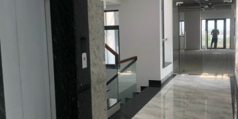 Bán tòa building 5 tầng, MT Nguyễn Duy Trinh rất thích kinh doanh Karaoke.