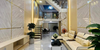 Nhà quận 7 50m2 3 tầng 4pn giá chỉ hơn 3 tỷ rất hiếm khó tìm