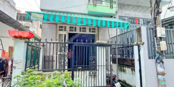 Bán nhà 1 lầu hẻm 3m, cách mặt tiền 50m, Chuyên Dùng 9, Q&