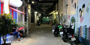 RẤT GẤP BÁN Toà CHDV quận 4, Giá Thương lượng MẠNH_ Đang khoán gần 100Tr/ Tháng