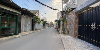 Bán gấp nhà Bùi Quang Là ,P12 , Gò Vấp 35m2 , giá chỉ 2.7 Tỷ .