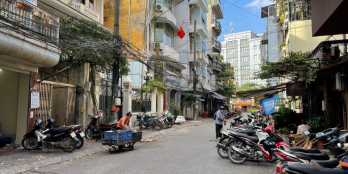 Bán nhà mặt phố gần Văn Miếu Quốc Tử Giám. 152m2, MT 6,91m siêu đẹp kinh doanh