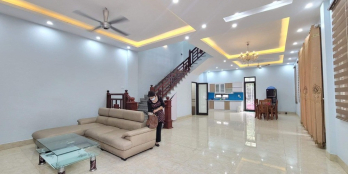 Cho Thuê Nhà Ở 4 Tầng , 5 Phòng Ngủ Phường Võ Cường , TP Bắc Ninh