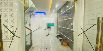 Chỉ 2tỷ9 Bạn Sẽ Sở Hữu Ngay Căn Nhà 1Trệt, 2 Lầu ngay mặt tiền quốc lộ 1A