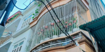 Bán nhà phố Bạch Mai, NGÕ THÔNG-Ô TÔ VÀO NHÀ, 70m2 giá 10.6 tỷ