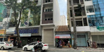 Bán tòa nhà hầm 8 tầng, MT Hai Bà Trưng, CN 130m2, TN 150 tr/tháng, giá bán 70 t