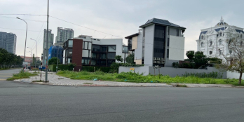 Góc 2MT Nguyễn Thanh Sơn - Đường số 103, p.Thạnh Mỹ Lợi, Q.2, 15.5x20, 235tr/m2