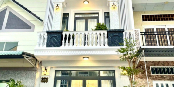 Giảm mạnh 200tr. Còn 4ty690 bsn nhanh nhà 2 lầu đs8 khu VHTĐ