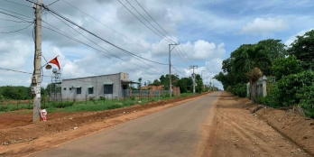 bán gấp lô đất ngay phường tương bình hiệp mặt tiền đường nhựa