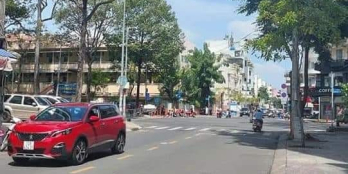 Nhà Trung Tâm quận 1 đường Trần Đình Xu chủ cần bán gấp giá bèo