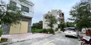 Bán nhanh lô đất 300m2 ( full thổ bán lỗ giá 2 tỷ 350 ) Sổ Hồng Riêng Bao STCC