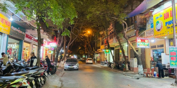 Bán nhà 4 tầng lô góc, mặt đường kinh doanh Hoàng Hoa Thám, Tp.Thái Bình